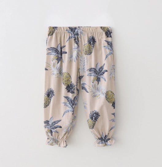 revisão de roupas de bebê
