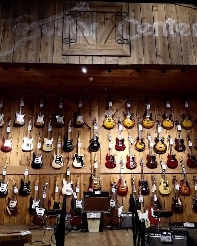 Guitar Center going out of business