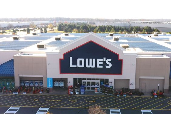 Lowe's closing